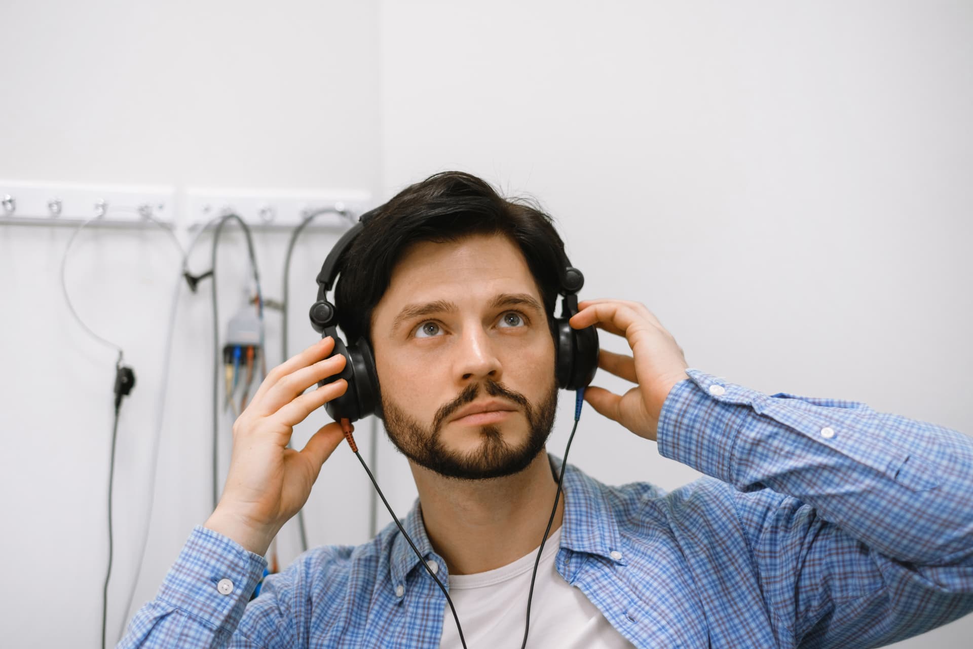 ¿Tienes problemas de audición? Llámanos