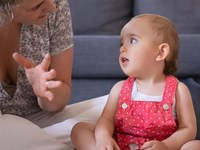¿Mi hijo tiene 2 años y no habla: debería preocuparme?